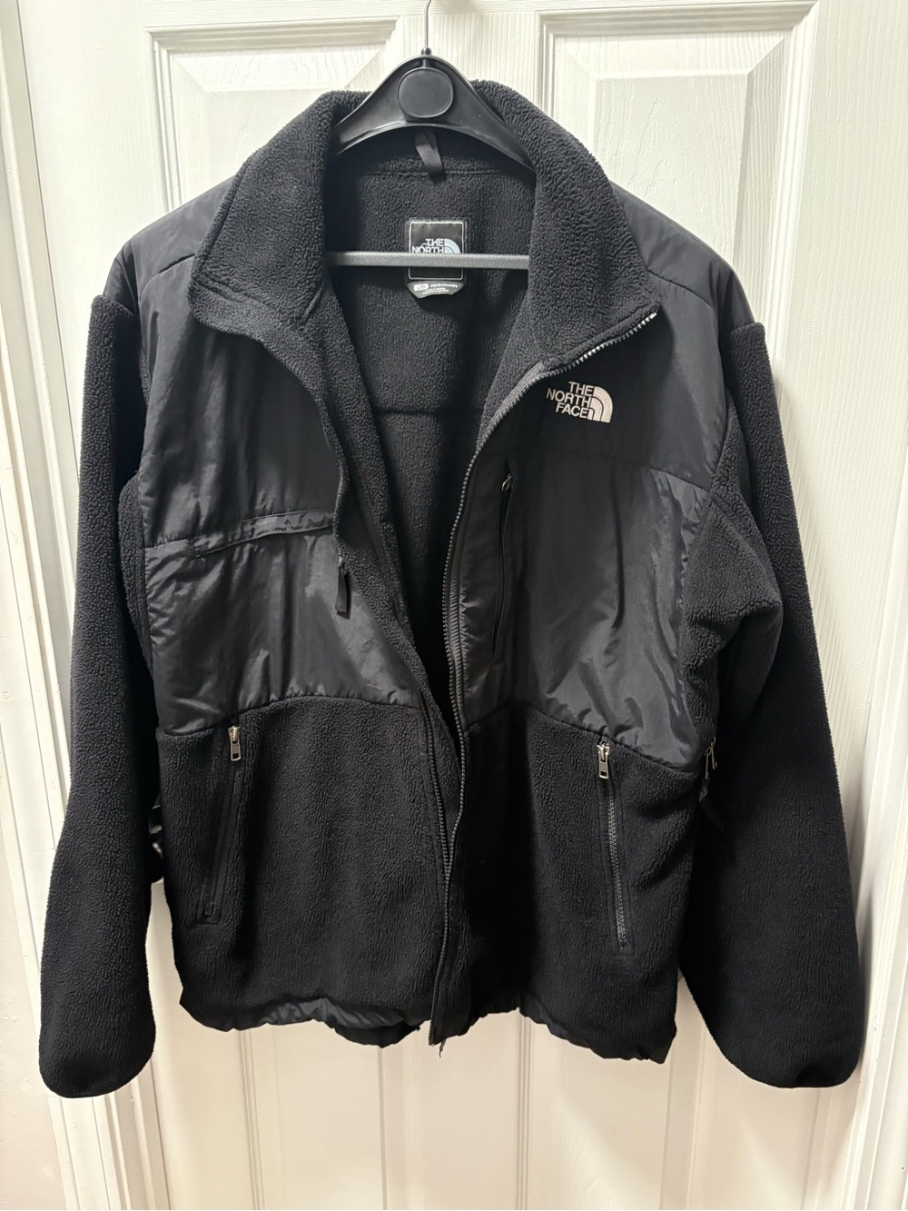The North Face Black Men’s Performance Fleece Jacket